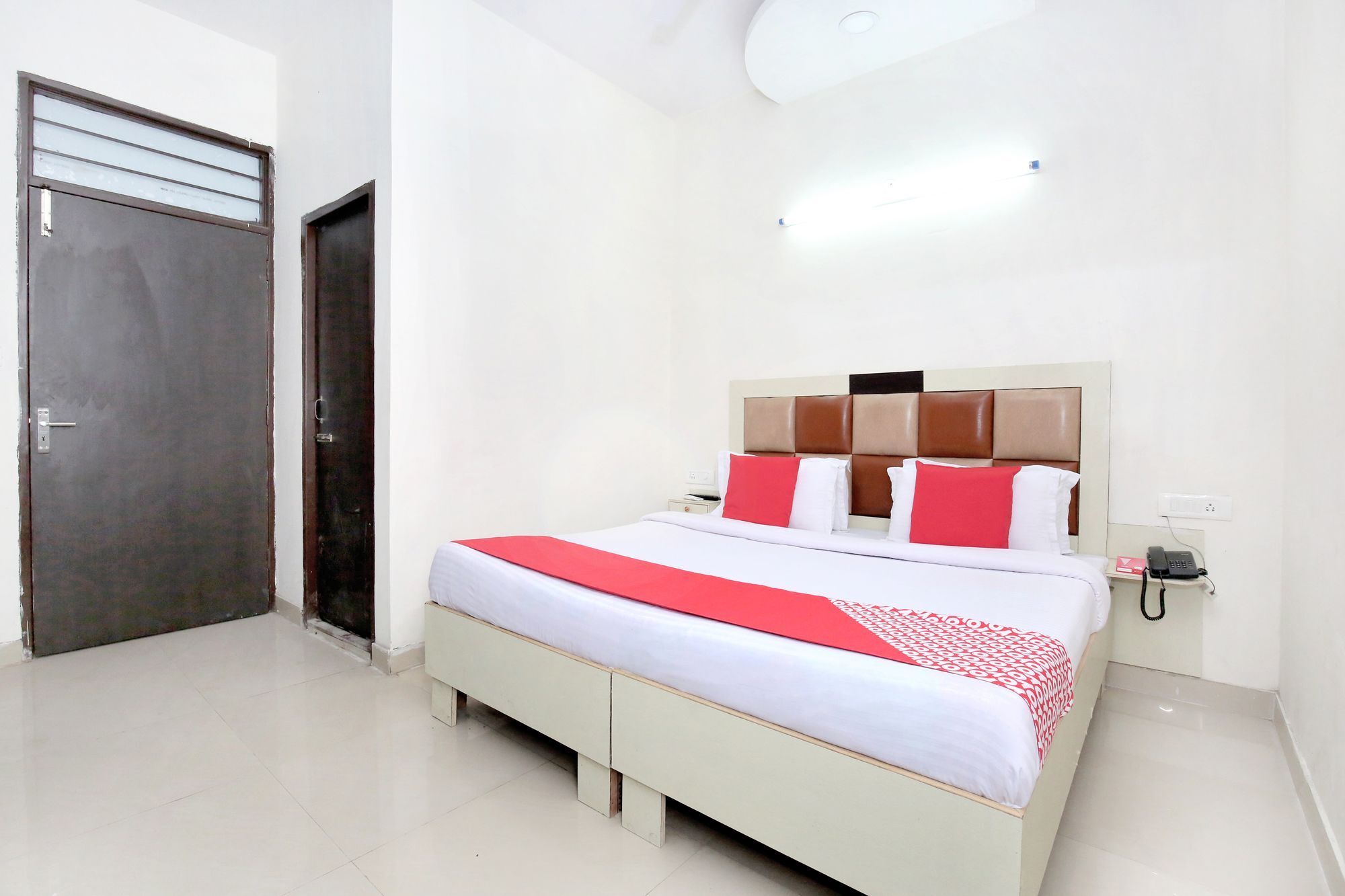 Oyo 11369 Hotel Noor Chandigarh Ngoại thất bức ảnh